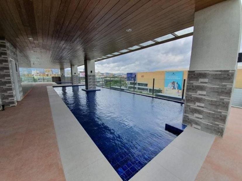 Sunvida Condo Across Sm City Cebu W/ Wifi And View Exterior photo